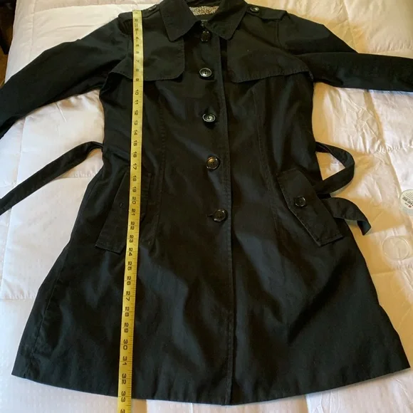 Banana Republic petite Trench Coat - Picture 12 of 16